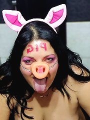 Long-legged aged granny gets her pussy fucked