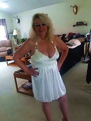 Exciting gilfs are giving him what he wants